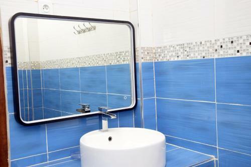 Magnifique Villa Climatis�e Avec Piscine � Warang