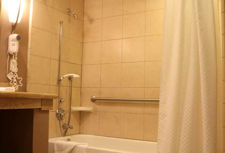 Best Western Plus Bayside Hotel