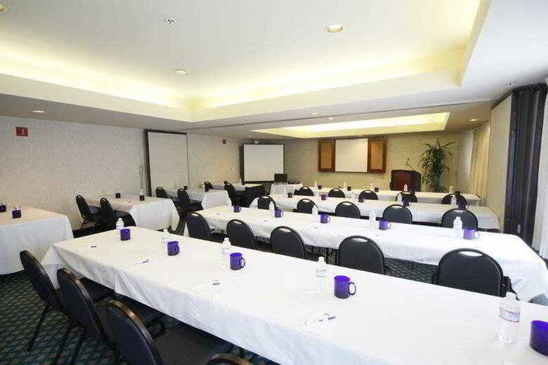 Best Western Plus Bayside Hotel