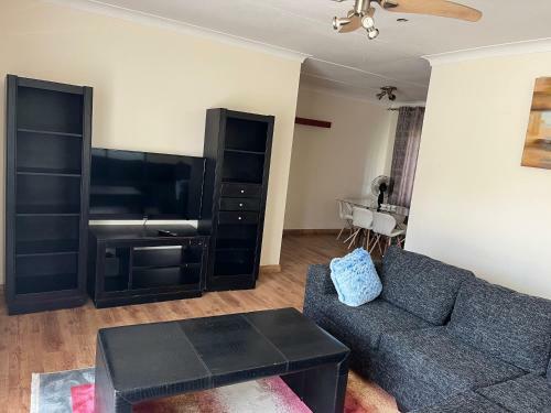 House 210 Holiday Rentals