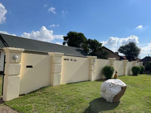 House 210 Holiday Rentals