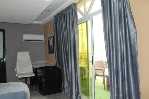 Keqs Hotel