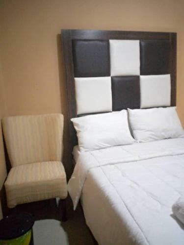 Keqs Hotel