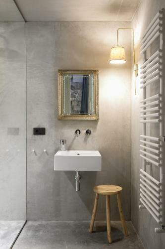 Hostal Isonzo Suites