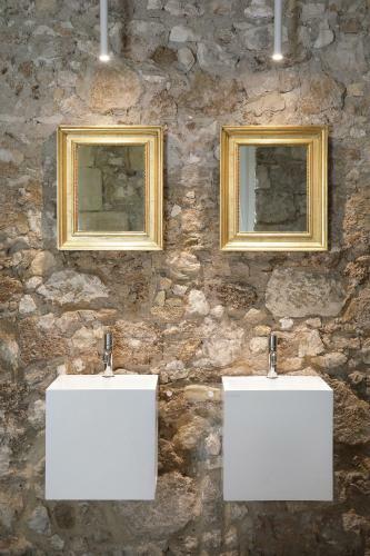 Hostal Isonzo Suites
