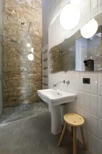 Hostal Isonzo Suites