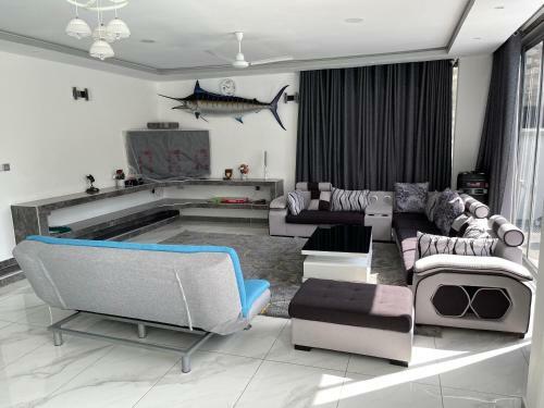 Modern 5-bedroom Villa With Pool, (A Kids Heaven).