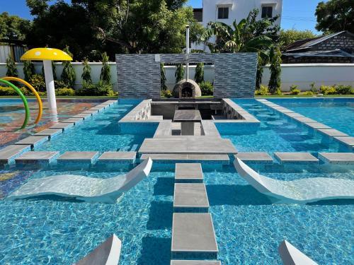Modern 5-bedroom Villa With Pool, (A Kids Heaven).