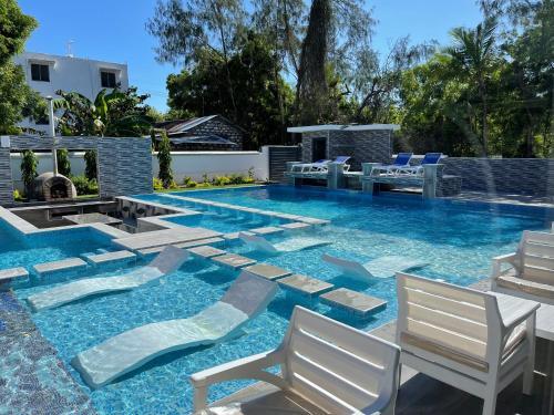 Modern 5-bedroom Villa With Pool, (A Kids Heaven).