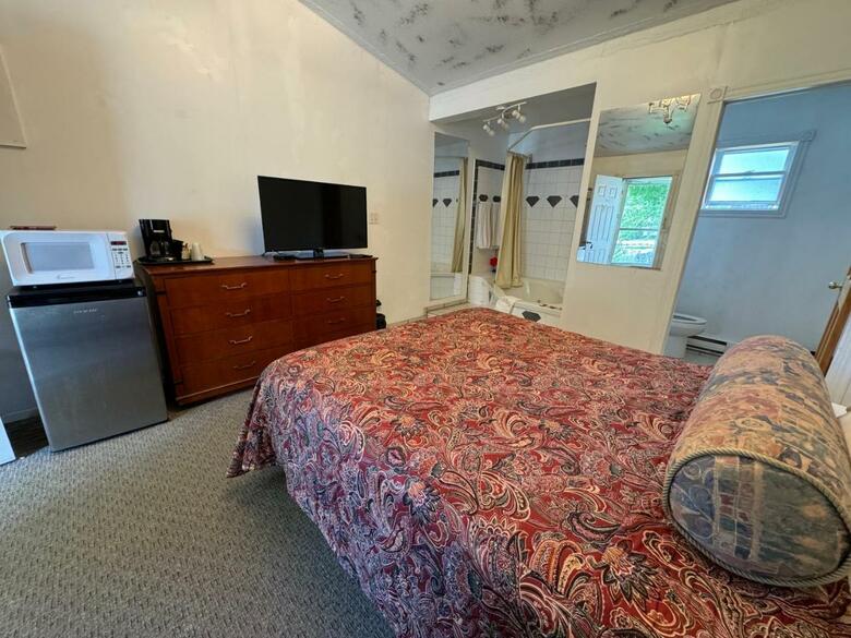 Holiday Motel