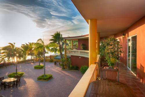 Hotel Aruba Surfside Marina