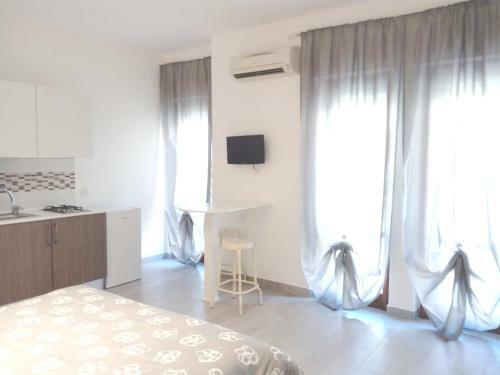 La Playa Apartments