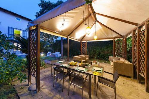 Apartamento "maison de Charme In Tasso Square"