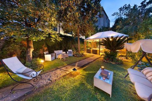 Apartamento "maison de Charme In Tasso Square"