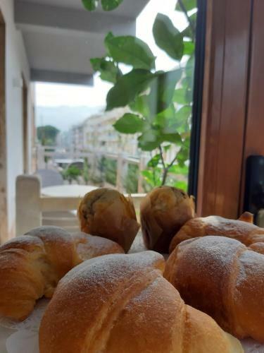 Hostal Luiselle Charming Accommodation Sorrento City Center