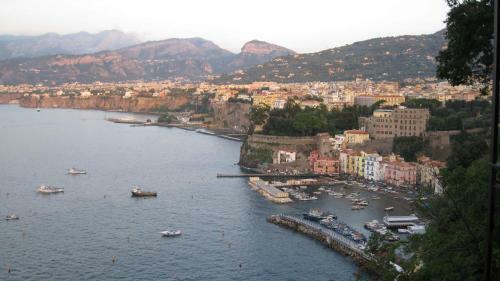 Apartamento Il Borgo Antico Sorrento Sea View