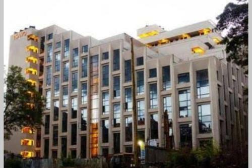 Modern 1 Bedroom Apartment. Elevated Living