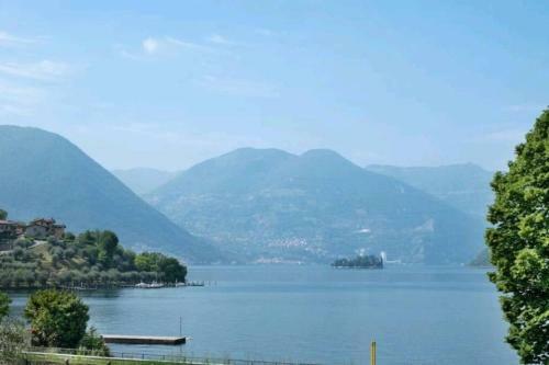 Iseo Lake Apartment