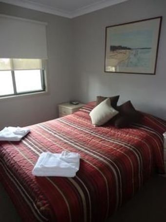 Hotel Nepean Shores Riverside Resort & Conference Centre