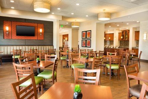 Hotel Drury Inn & Suites Denver Stapleton