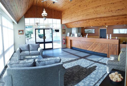 Amber Court Motor Inn