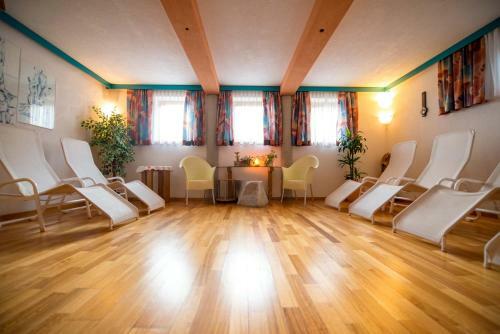 Hostal Almgasthof Fichtenheim - Emberger Alm