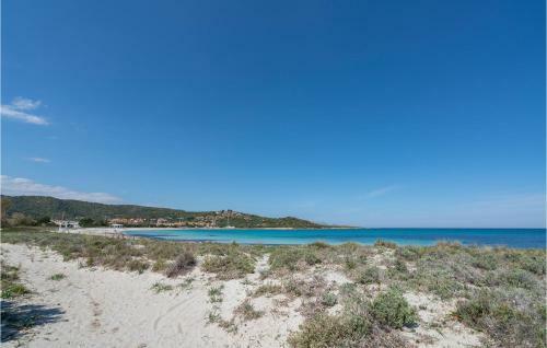 Awesome Home In Tanaunella With Wifi And 2 Bedrooms