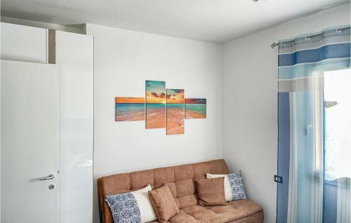 Awesome Home In Tanaunella With Wifi And 2 Bedrooms