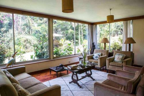 Villa Beautiful Historic Stand Alone In Muthaiga, Nairobi