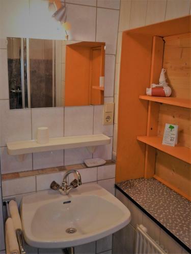 Hostal Gasthof Piburger See