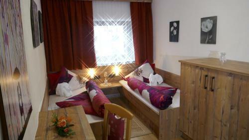 Hostal Gasthof Piburger See