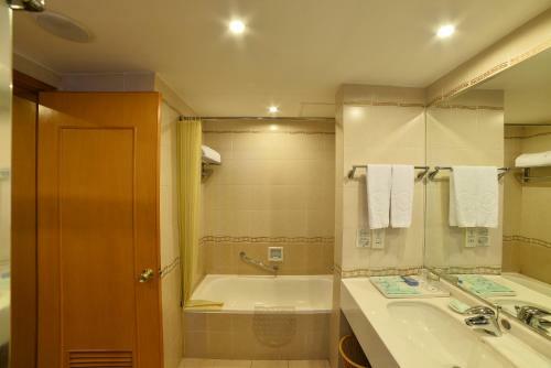 Xiamen Airline Hotel