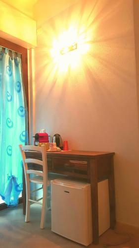 Hostal Casa Azzurra - Blue House