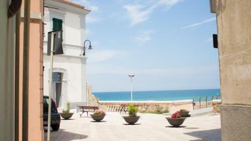 Apartamento Monolocale Nel Borgo Antico, A Due Passi Dal Mare E Dal Porto