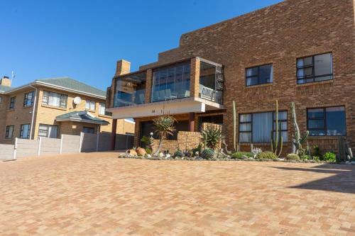 Bob Bouwer Sea View Apartment