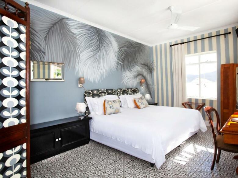 Karoo Art Hotel
