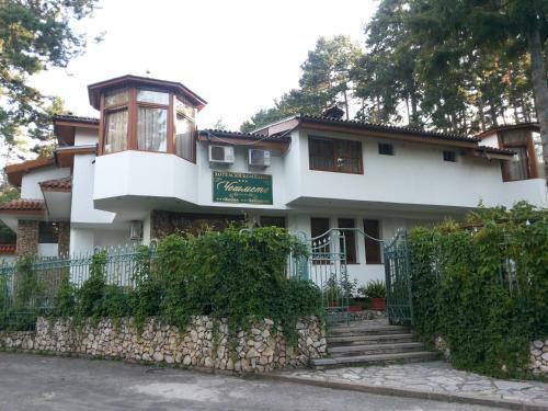 Hostal Guest House Cheshmeto