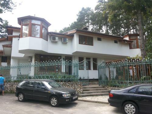 Hostal Guest House Cheshmeto