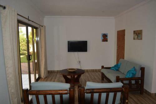 Serviced Apartment (3 Bedrooms)