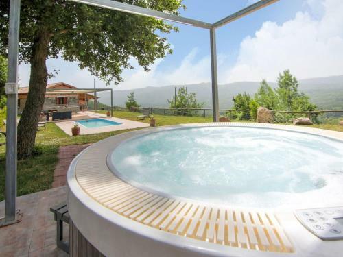 Vibrant Villa In Torre Di Ruggiero With Sauna