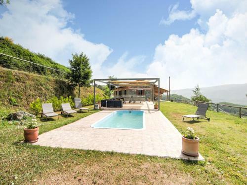 Vibrant Villa In Torre Di Ruggiero With Sauna
