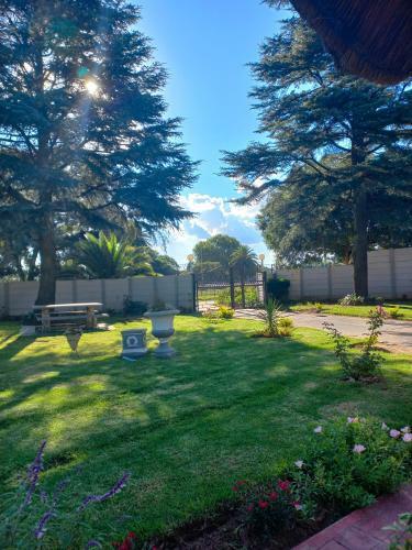 Hostal Diamond House Guesthouse And Retreat Centre