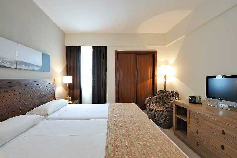 Hotel Vincci Costa Golf