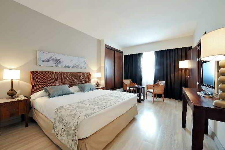 Hotel Vincci Costa Golf