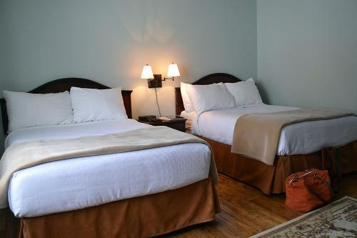 Anchor Inn Hotel And Suites