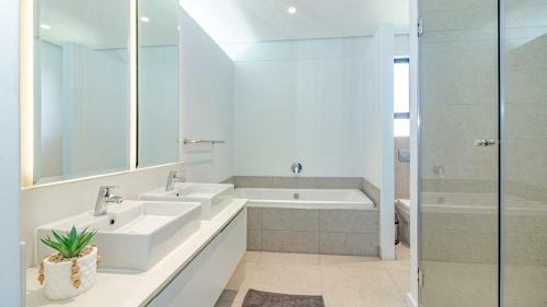 Villa 8 Oceans Edge, Zimbali Coastal Resort, Ballito