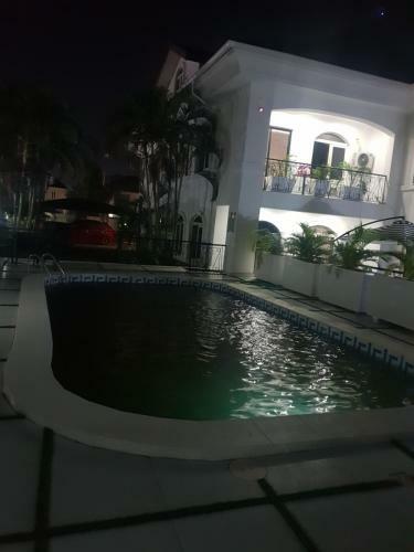 Hotel Executive Home Extension
