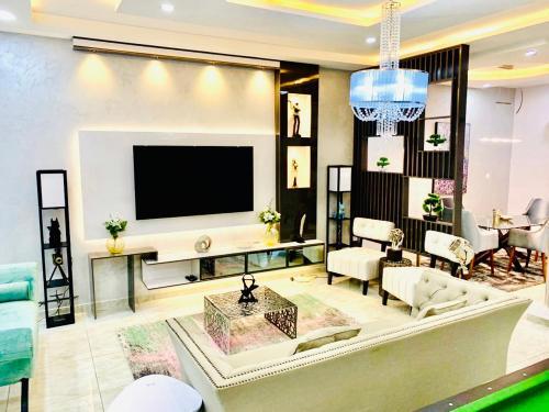 Shortlethomes Tiara's Short Let Apartment In Lekki Phase 1