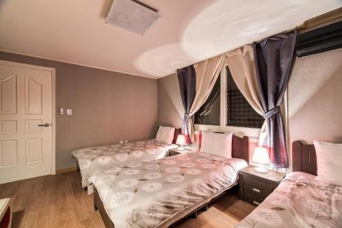 Hostal Gold Hill Guesthouse