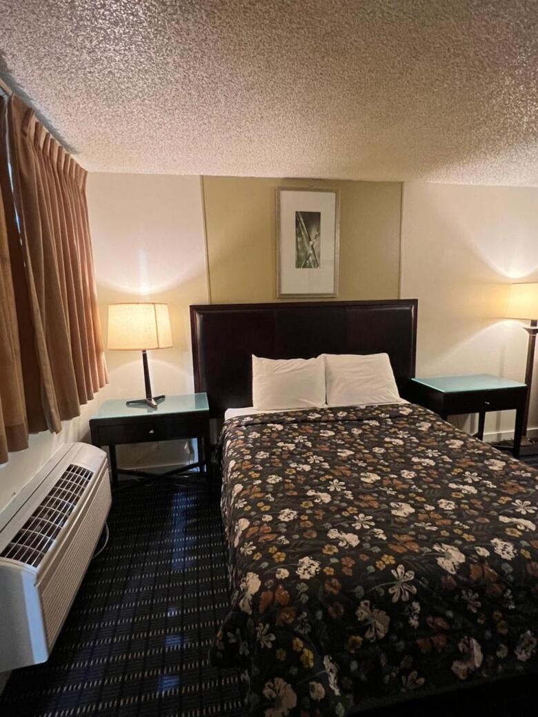 Columbus Motor Inn